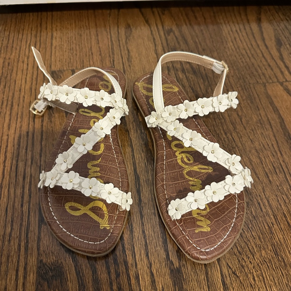 Sam Edelman Girls Gigi Flower Sandal